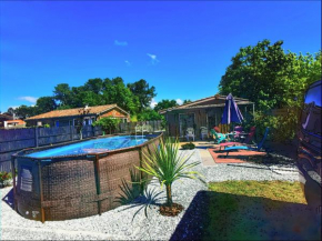 MAISON PISCINE PRIVEE 4a5 PERS9 & 11 KMs DES PLAGES OCEANES ET DU LAC